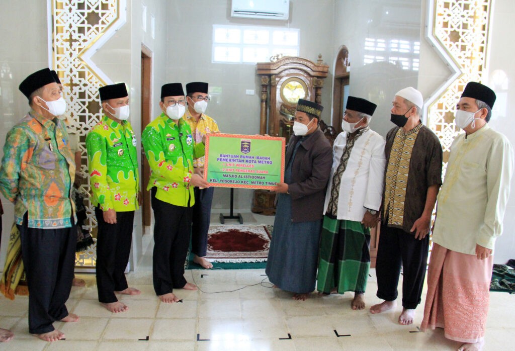 $rows[judul]